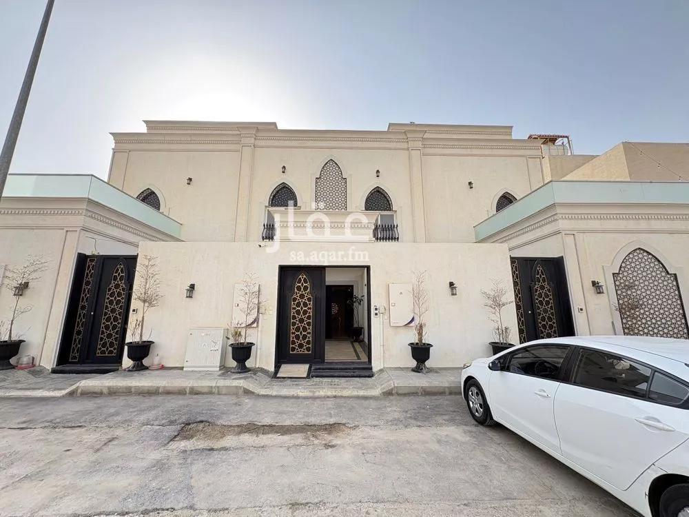 فيلا للإيجار في شارع عبدالعزيز الخويطر, حي القيروان, مدينة الرياض, منطقة الرياض 1 صورة