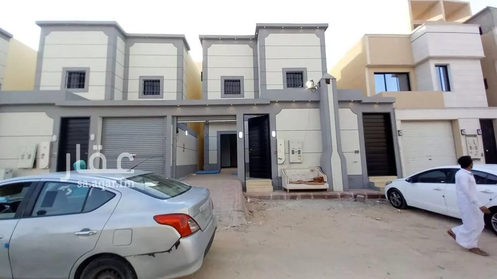 فيلا للبيع في شارع حبيب بن حماز الأسدي, حي بدر, مدينة الرياض, منطقة الرياض 1 صورة