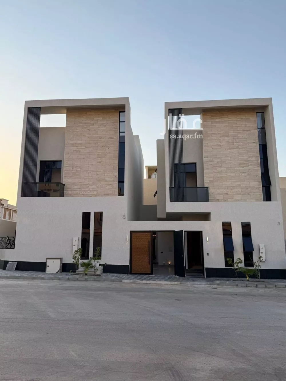 فيلا للبيع في شارع احمد الكازرونى, حي المهدية, مدينة الرياض, منطقة الرياض 1 صورة