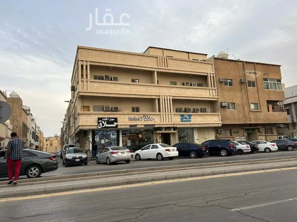 عمارة للإيجار في شارع مصعب بن عمير, حي الملز, مدينة الرياض, منطقة الرياض 1 صورة