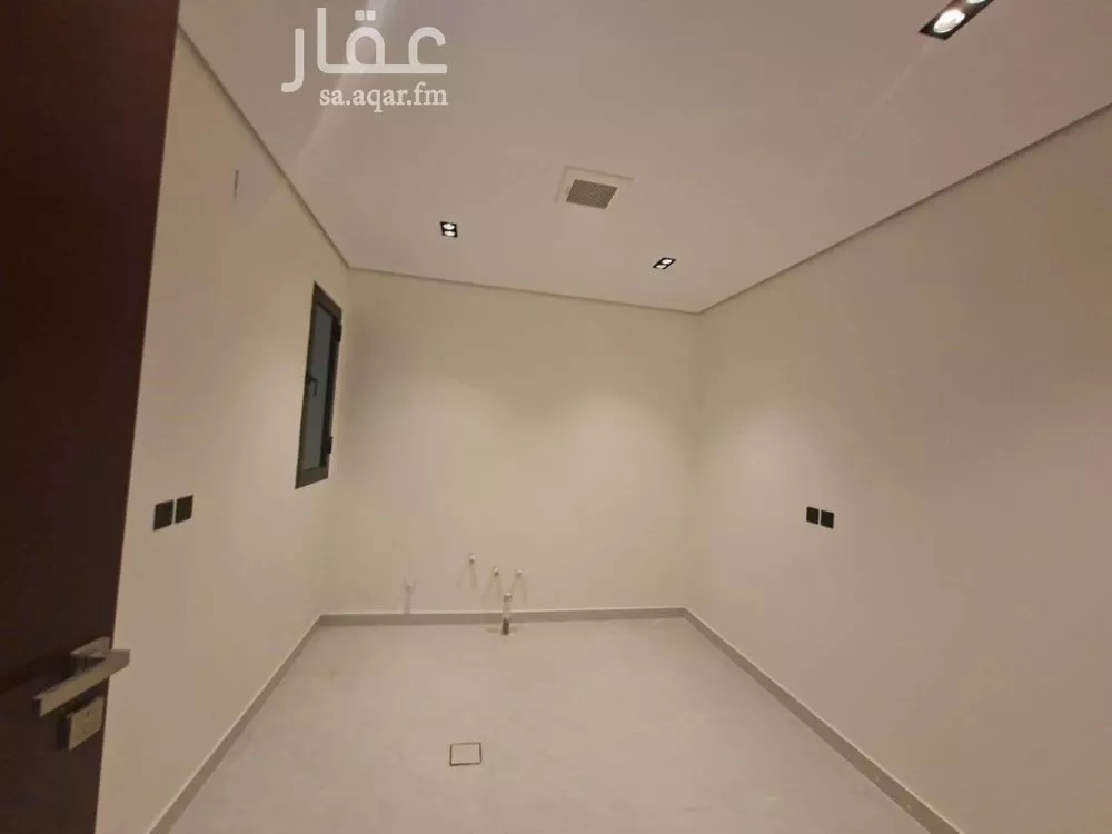 دور للبيع في شارع رئيسة بنت أبي جعفر الطبرية, حي العوالي, مدينة الرياض, منطقة الرياض 1 صورة