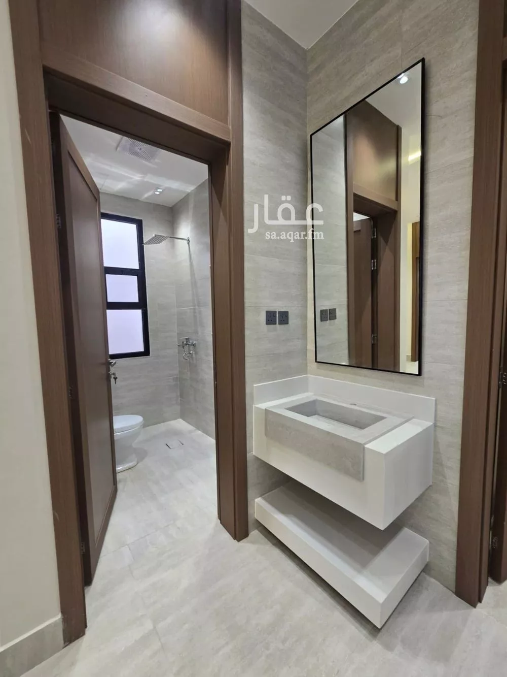 فيلا للبيع في شارع البحيرات, حي العريجاء الغربي, مدينة الرياض, منطقة الرياض 1 صورة