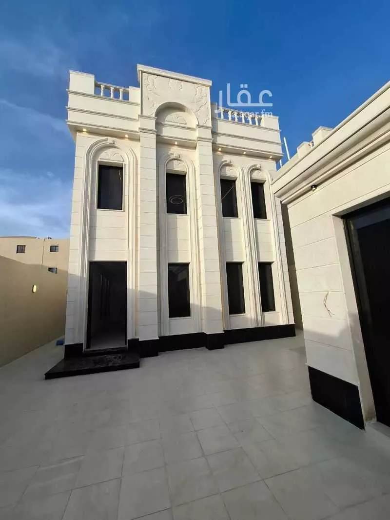 فيلا للبيع في شارع الصداق, حي الأمواج, مدينة الخبر, المنطقة الشرقية 1 صورة