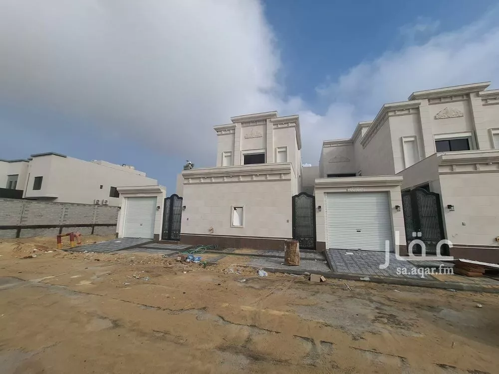 فيلا للبيع في شارع العيينه, حي اللؤلؤ, مدينة الخبر, المنطقة الشرقية 1 صورة