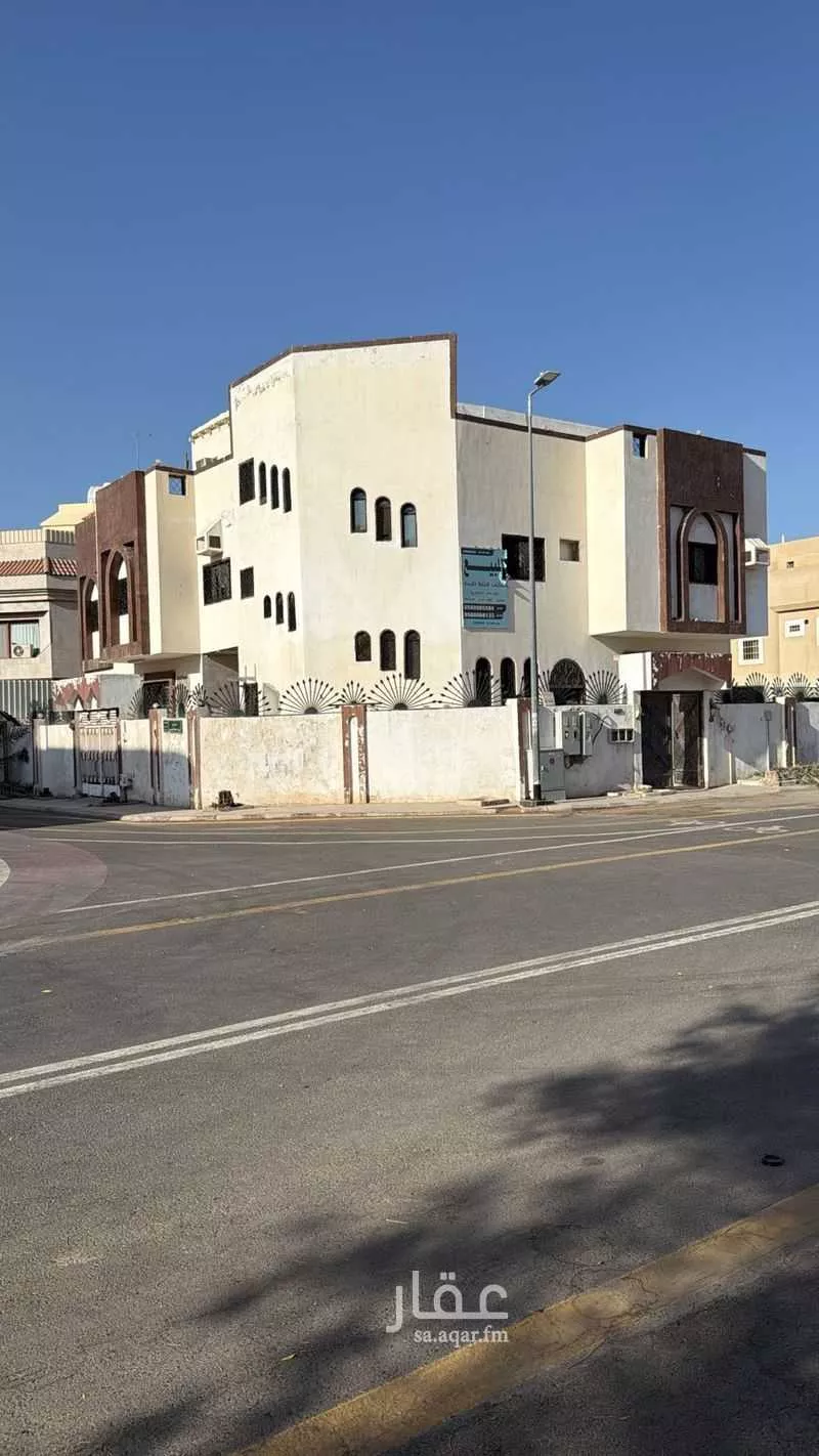 عمارة للإيجار في شارع ابن الضريس, حي بئر عثمان, مدينة المدينه المنوره, منطقة المدينة المنورة 1 صورة