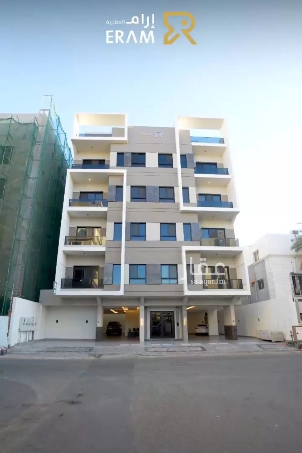 شقة للبيع في شارع الفريق, حي العزيزية, مدينة جدة, منطقة مكة المكرمة 1 صورة