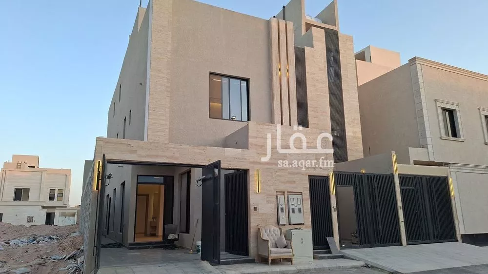 دور للبيع في شارع سعيد بن زيد, حي الجنادرية, مدينة الرياض, منطقة الرياض 1 صورة