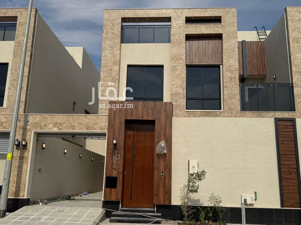 فيلا للبيع في شارع يعقوب بن عمرو, حي الرمال, مدينة الرياض, منطقة الرياض 1 صورة