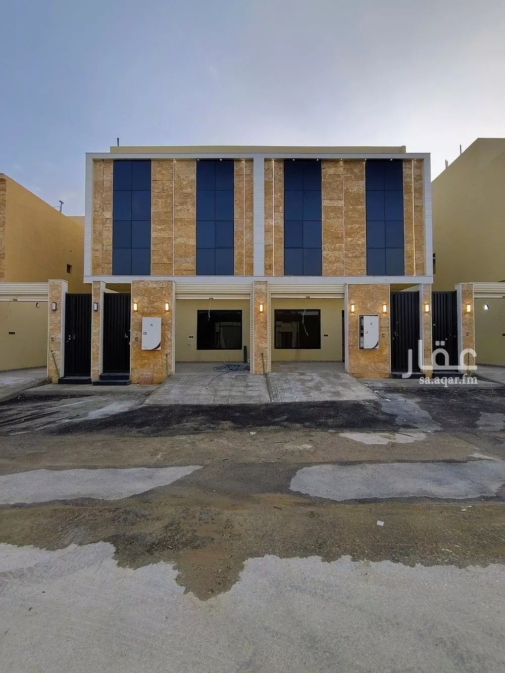 فيلا للبيع في شارع ممر42, حي عكاظ, مدينة الرياض, منطقة الرياض 1 صورة