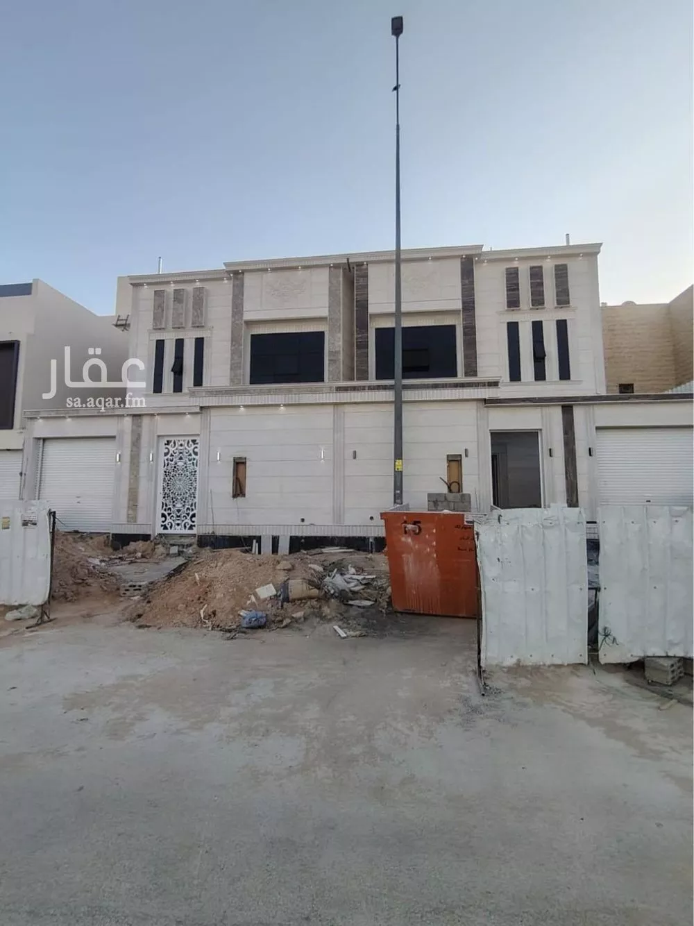 فيلا للبيع في شارع صالح السلطان, حي العريجاء الغربي, مدينة الرياض, منطقة الرياض 1 صورة