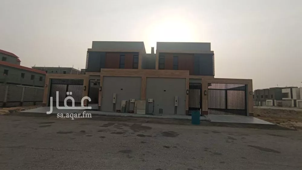 فيلا للبيع في شارع اسماعيل بن ابي حكيم, حي الخزامى, مدينة الخبر, المنطقة الشرقية 1 صورة