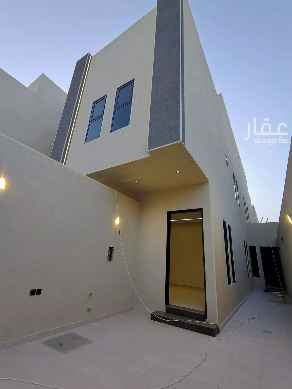 دور للبيع في شارع الملقا, حي الحزم, مدينة الرياض, منطقة الرياض 1 صورة