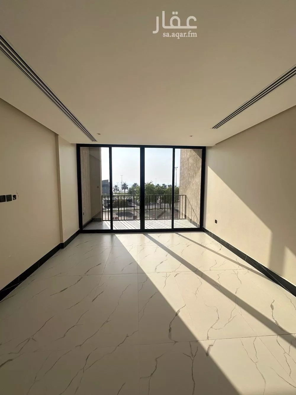 شقة للبيع في شارع الملك عبد الله بن عبدالعزيز, حي الشاطئ الغربي, مدينة الدمام, المنطقة الشرقية 1 صورة