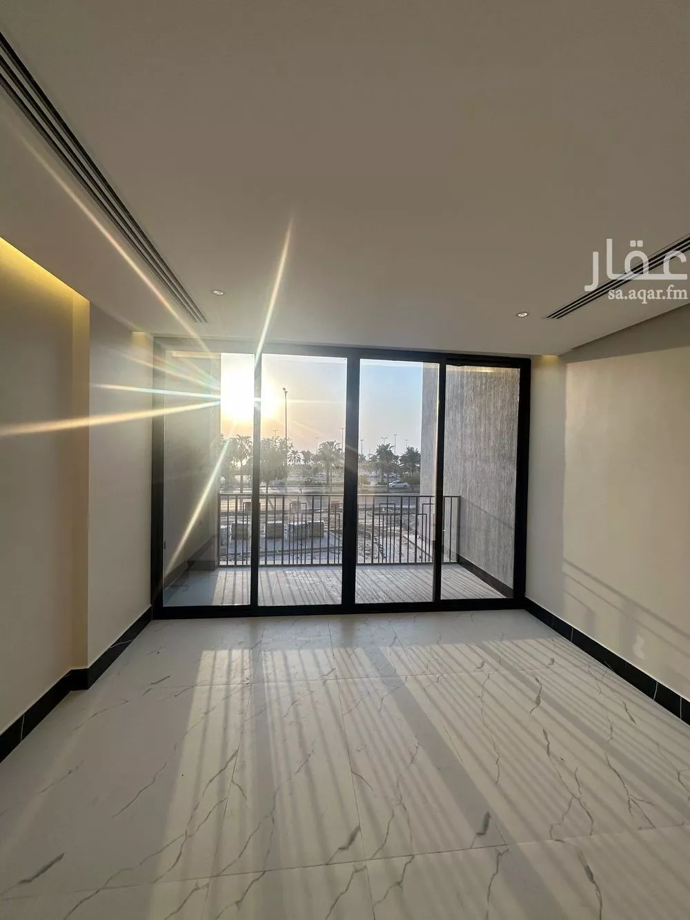 شقة للبيع في شارع الملك عبد الله بن عبدالعزيز, حي الشاطئ الغربي, مدينة الدمام, المنطقة الشرقية 1 صورة
