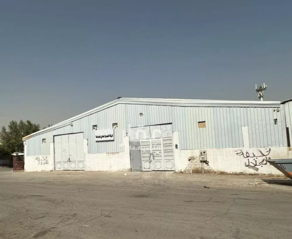 محل للبيع في شارع ابن قيس بن السائب, حي بدر, مدينة الرياض, منطقة الرياض 1 صورة