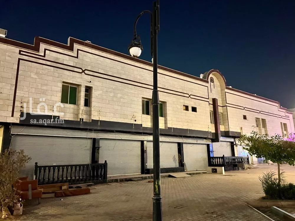 عمارة للإيجار في شارع عبدالله العنقري, حي الورود, مدينة الرياض, منطقة الرياض 1 صورة