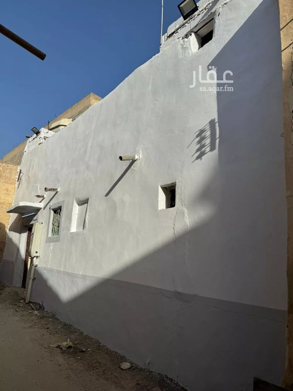 عمارة للبيع في شارع المانع, حي الشميسي, مدينة الرياض, منطقة الرياض 1 صورة