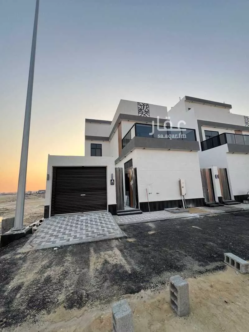 فيلا للبيع في شارع العزيزية 14, حي العزيزية, مدينة الجبيل, المنطقة الشرقية 1 صورة