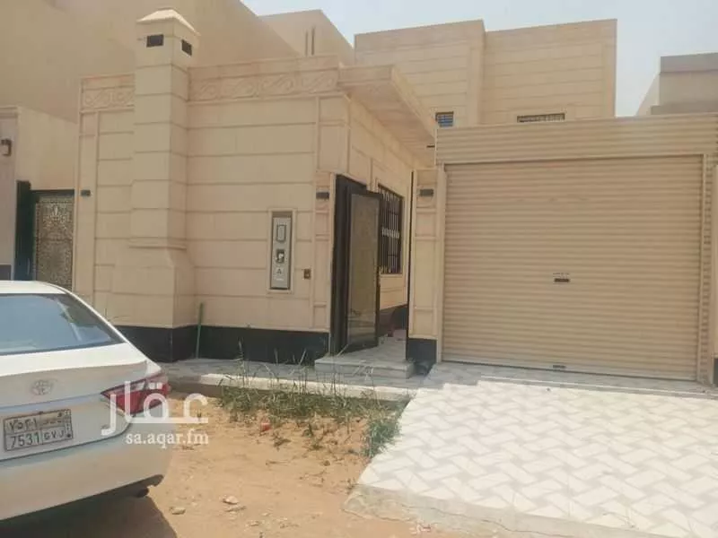 فيلا للبيع في شارع زياد بن حنظلة ، حي الملك فهد ، عنيزة ، عنيزة 1 صورة