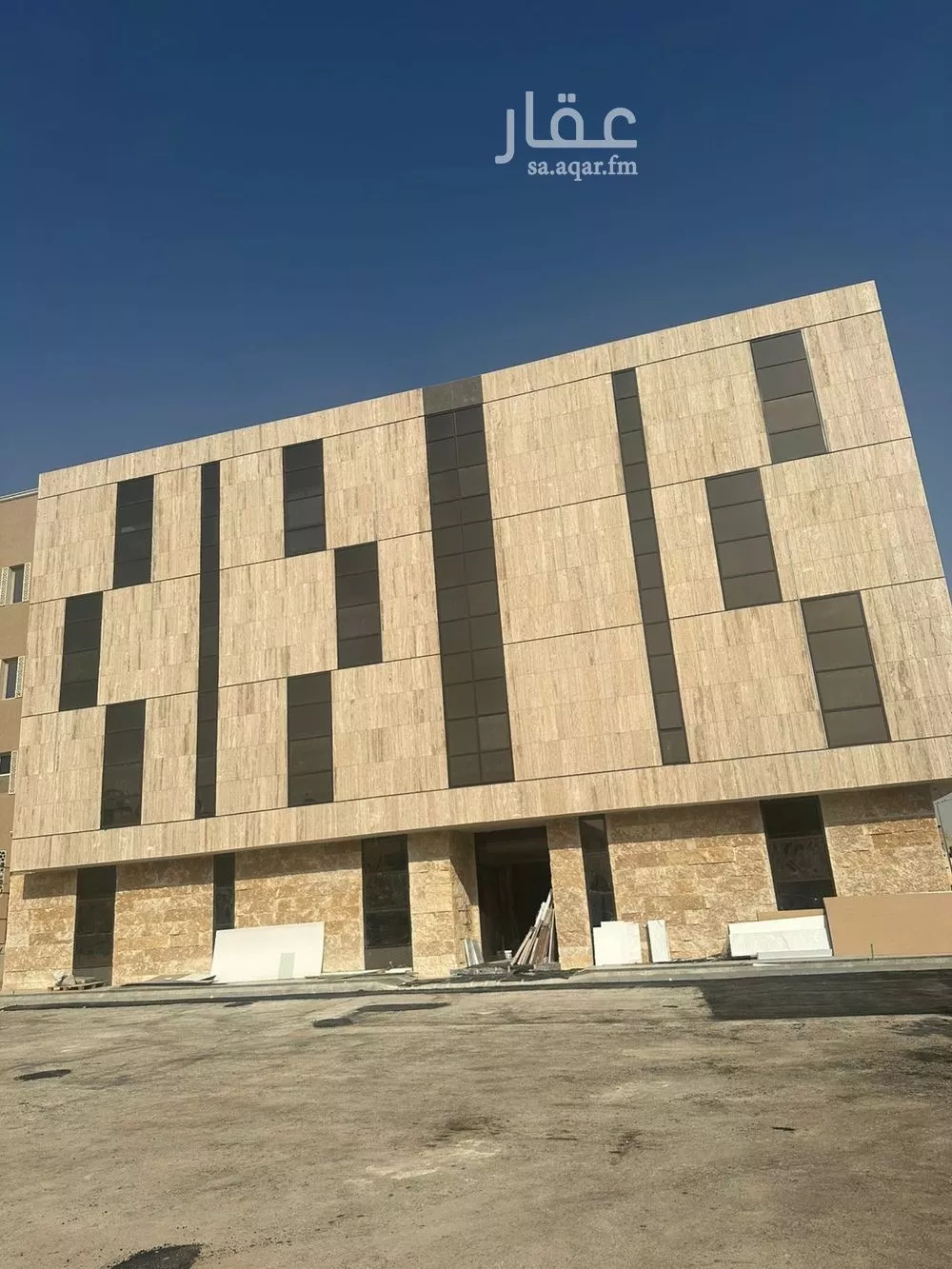 عمارة للإيجار في شارع شري, حي الإزدهار, مدينة الرياض, منطقة الرياض 1 صورة