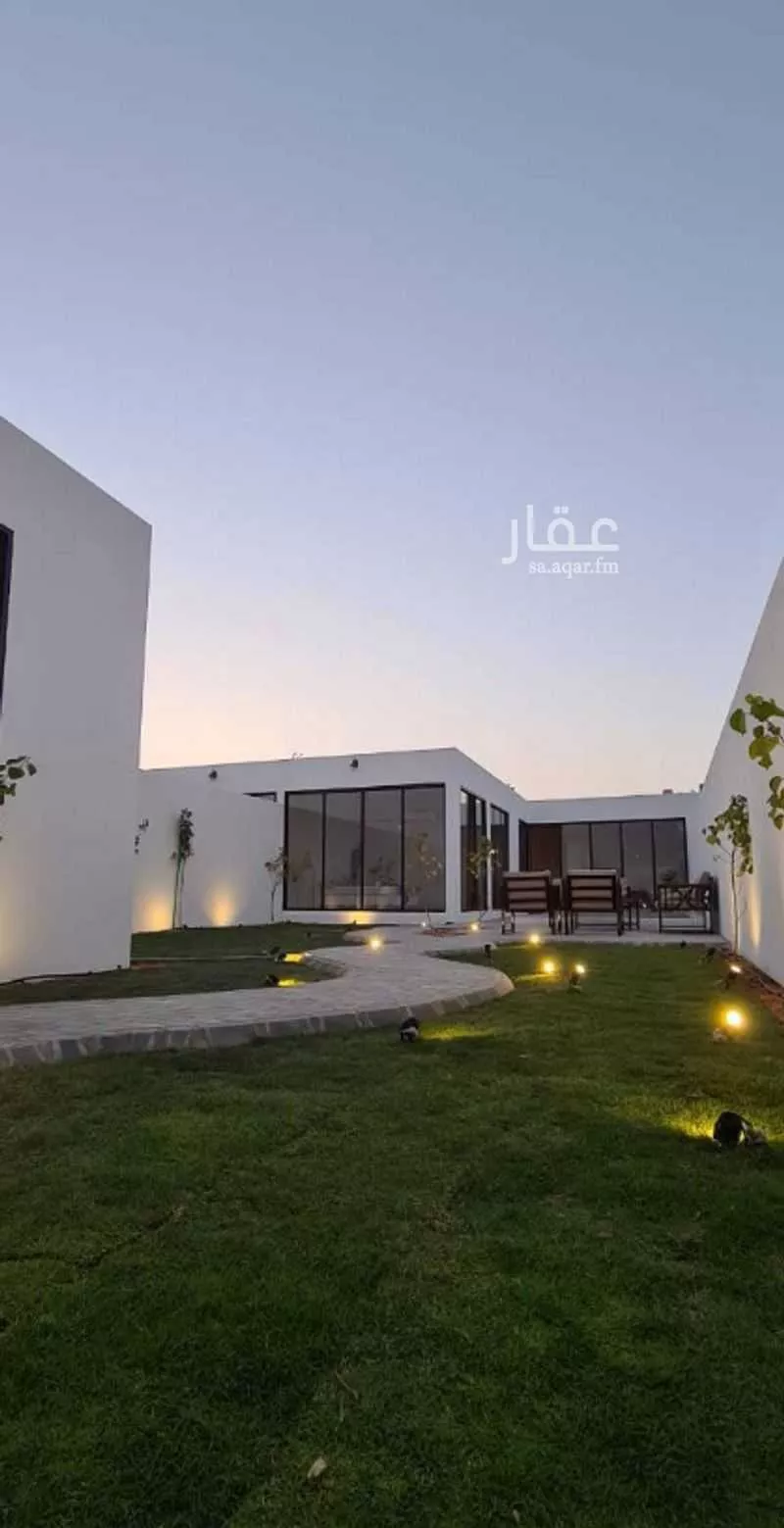 استراحة للبيع في شارع قصور ال مقبل 18, حي قصور ال مقبل, مدينة مزارع البطين ومزرعه دواجن, منطقة الرياض 1 صورة