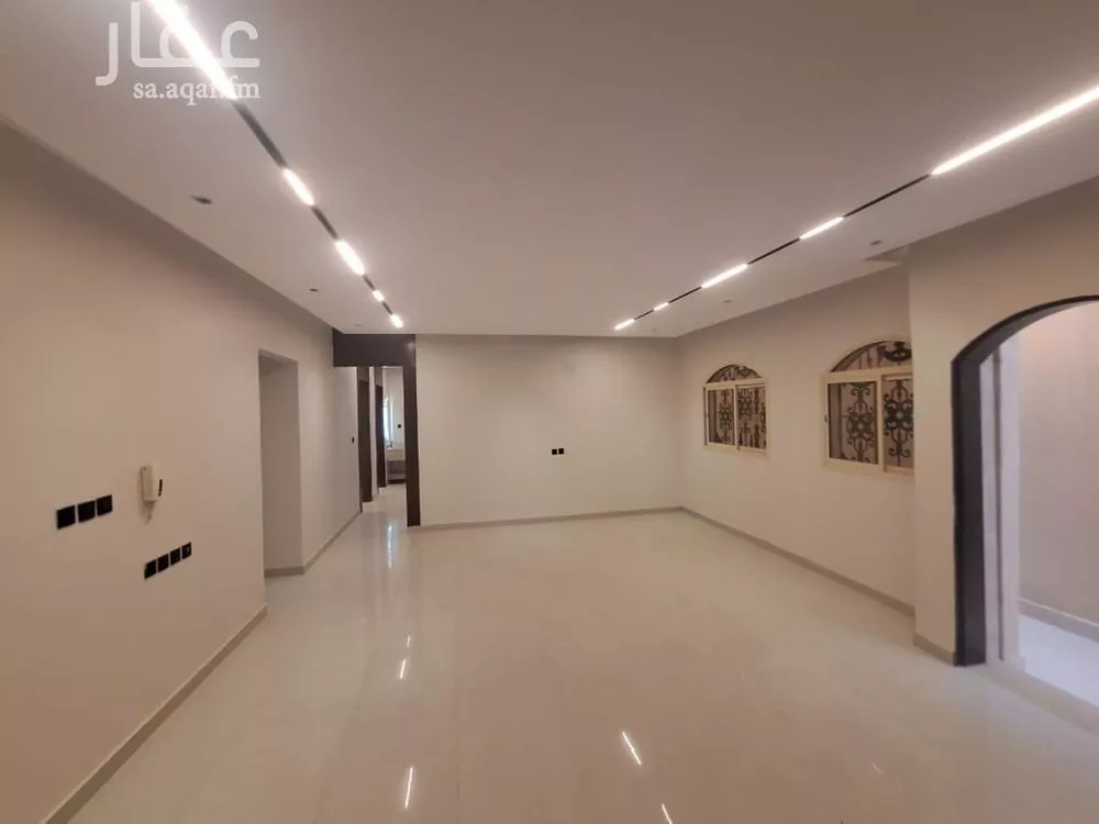 فيلا للبيع في شارع محمد بن شقران, حي طويق, مدينة الرياض, منطقة الرياض 1 صورة