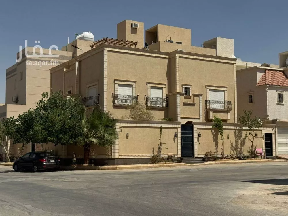 فيلا للبيع في شارع عبدالملك الهاشمي, حي المهدية, مدينة الرياض, منطقة الرياض 1 صورة