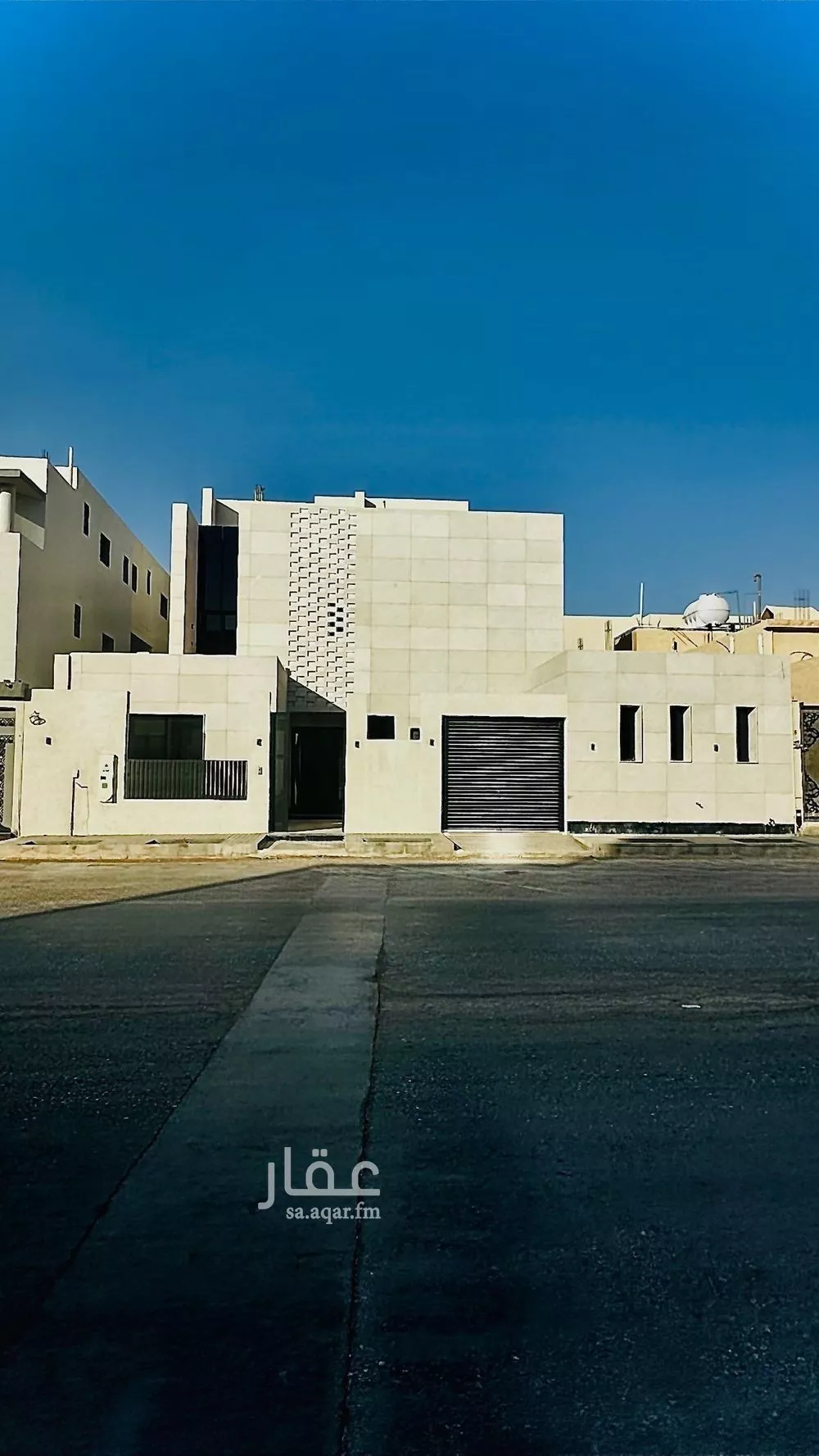 فيلا للبيع في شارع عبدالقادر بن عبدالوارث, حي المهدية, مدينة الرياض, منطقة الرياض 1 صورة