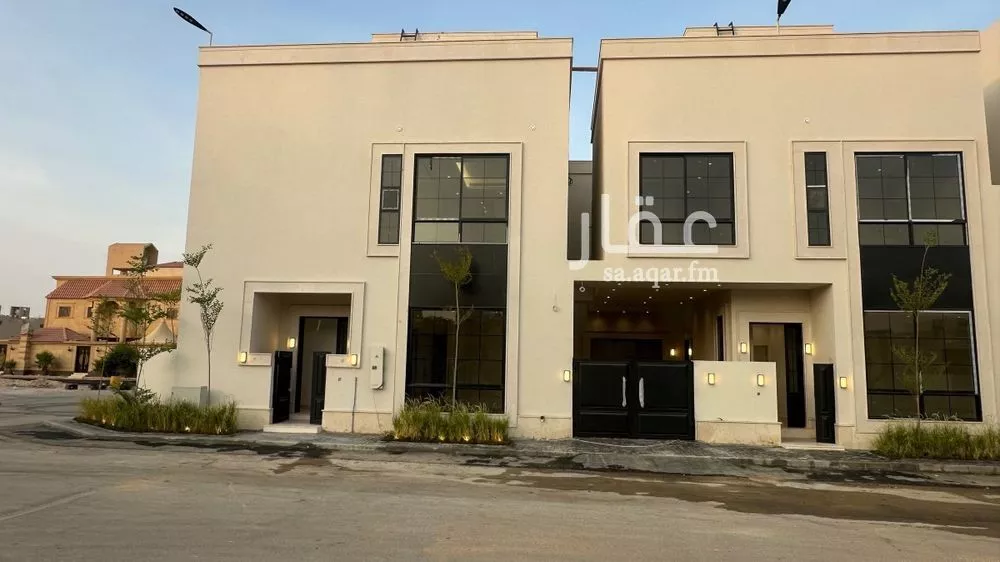 فيلا للبيع في شارع عبدالقادر بن عبدالوارث, حي المهدية, مدينة الرياض, منطقة الرياض 1 صورة