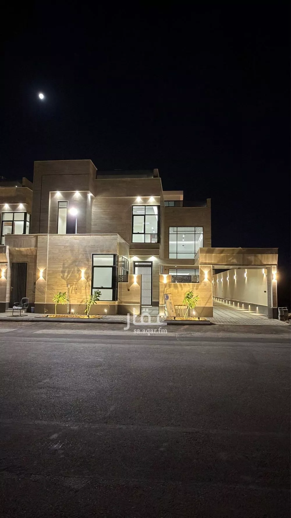 فيلا للبيع في شارع سبط العلاء, حي المهدية, مدينة الرياض, منطقة الرياض 1 صورة