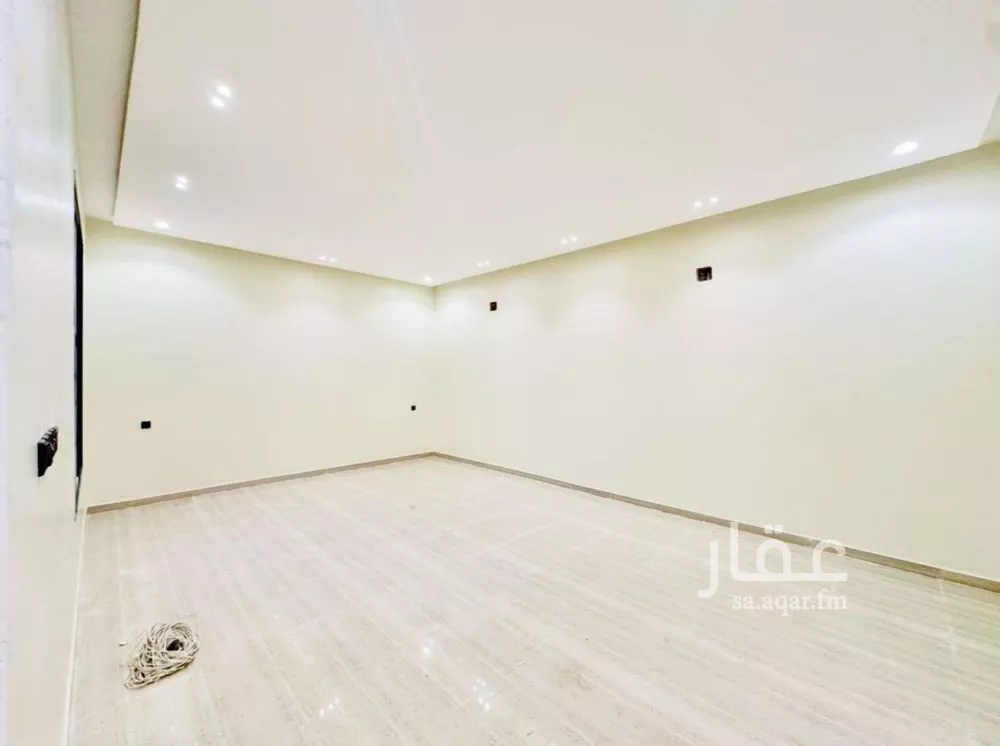 دور للبيع في شارع رقم 87, حي الجنادرية, مدينة الرياض, منطقة الرياض 1 صورة