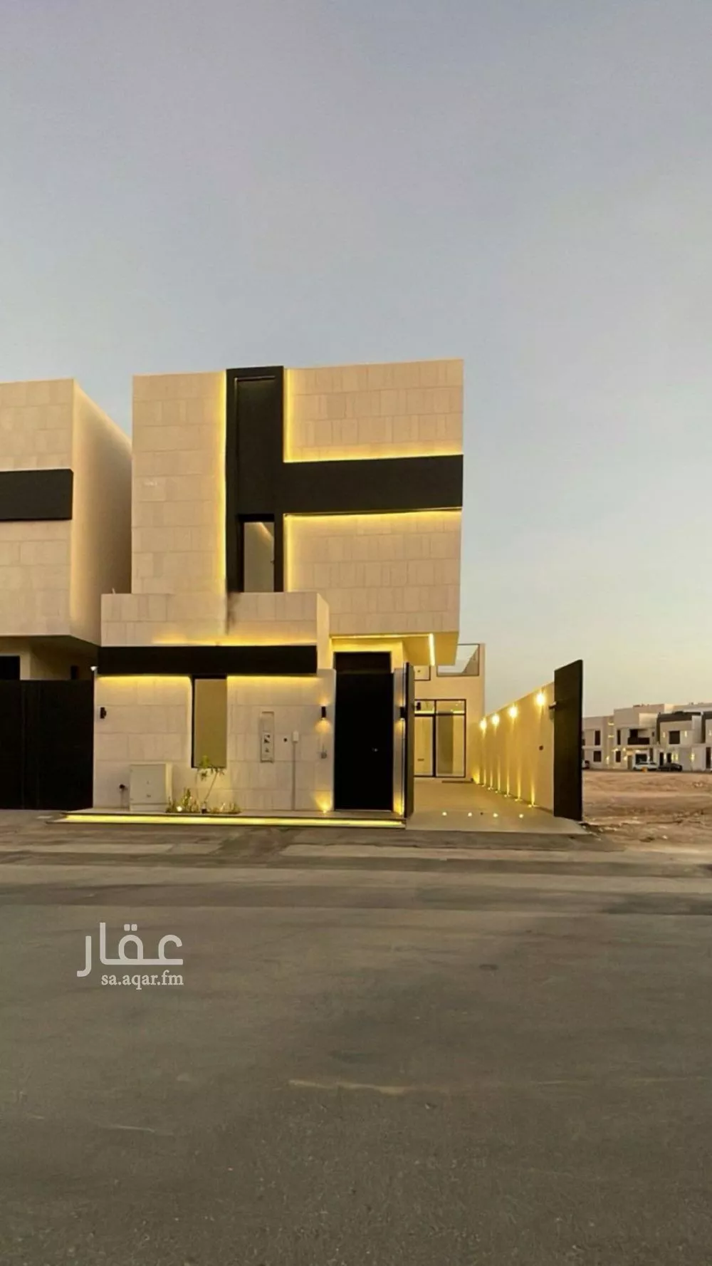 فيلا للبيع في شارع أحمد بن الحسن الأنصاري, حي المهدية, مدينة الرياض, منطقة الرياض 1 صورة