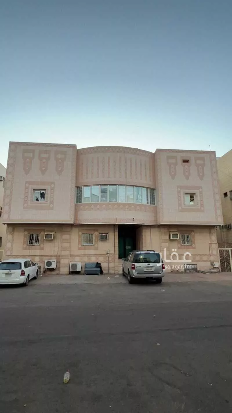 عمارة للبيع في شارع الحسن ابن سعد, حي حرة الوبرة, مدينة المدينه المنوره, منطقة المدينة المنورة 1 صورة