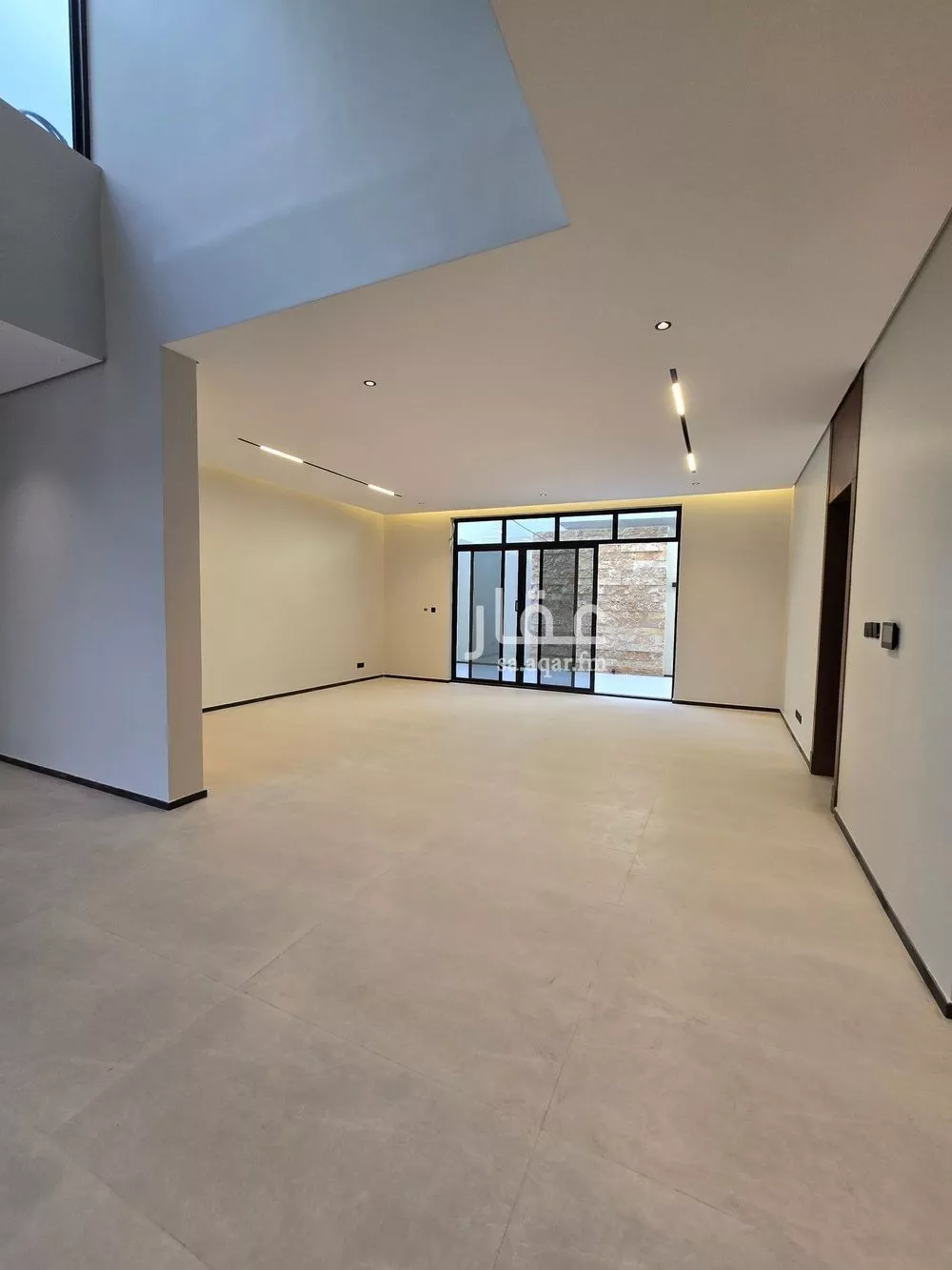 فيلا للبيع في شارع احمد بن حسين الشغدري, حي العارض, مدينة الرياض, منطقة الرياض 1 صورة