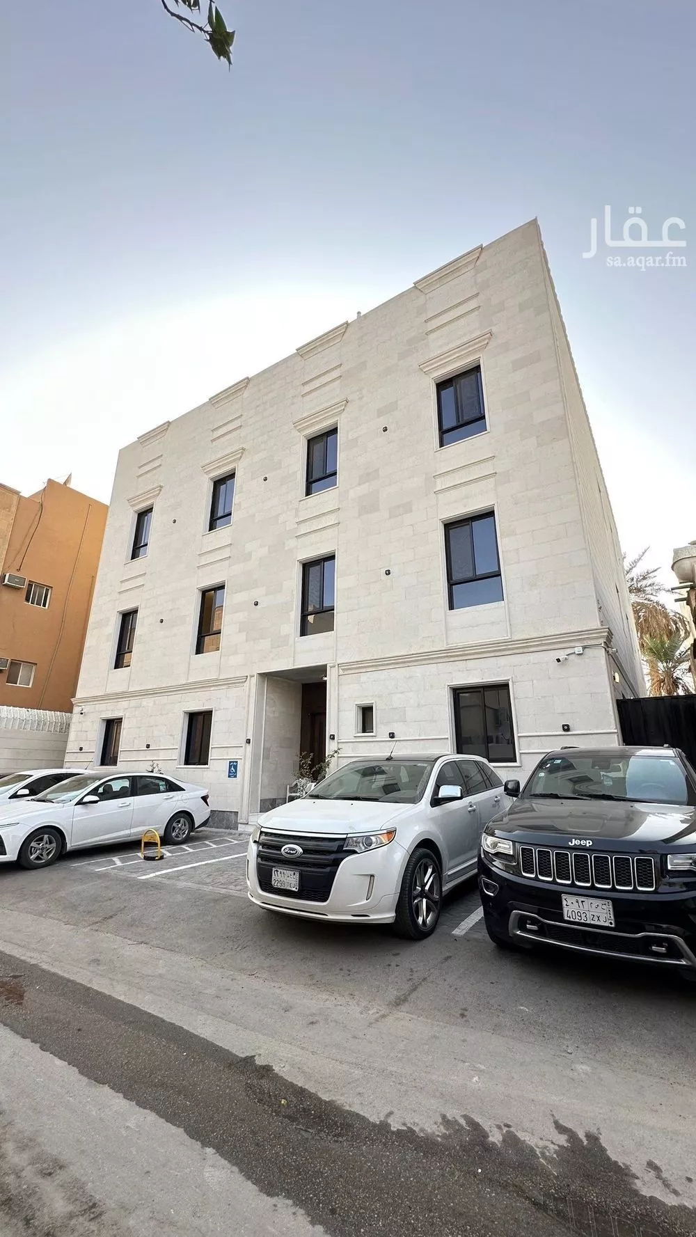 عمارة للبيع في شارع أبي البركات الأنصاري, حي الضباط, مدينة الرياض, منطقة الرياض 1 صورة