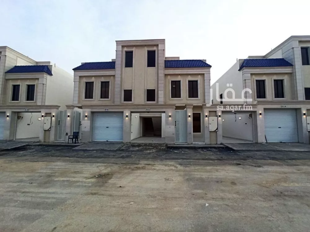 دور للبيع في شارع الخطيب التبريزي, حي عكاظ, مدينة الرياض, منطقة الرياض 1 صورة