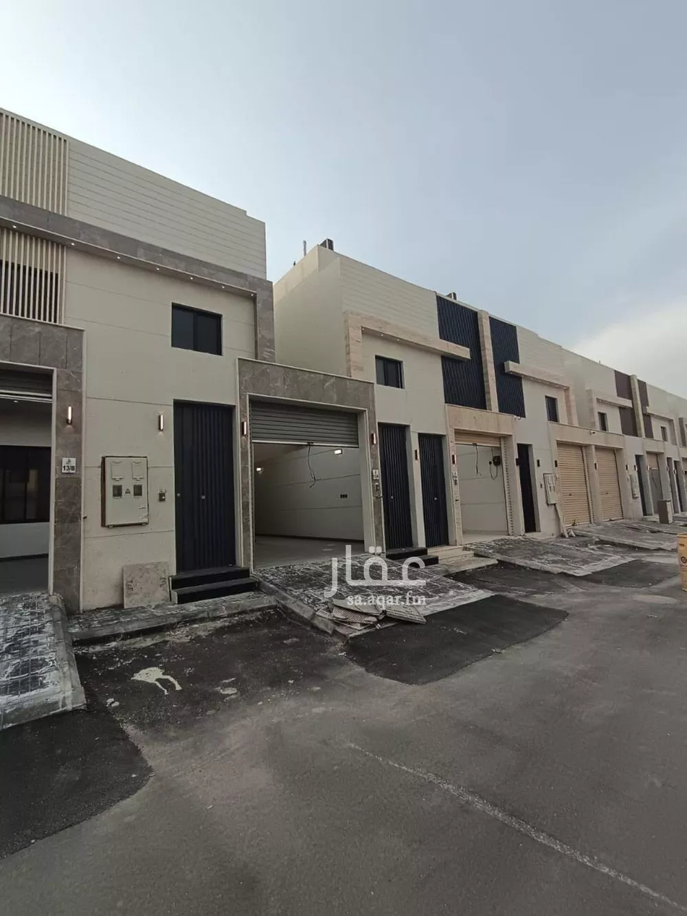 فيلا للبيع في شارع علي بن الحسن الخزرجي, حي عكاظ, مدينة الرياض, منطقة الرياض 1 صورة