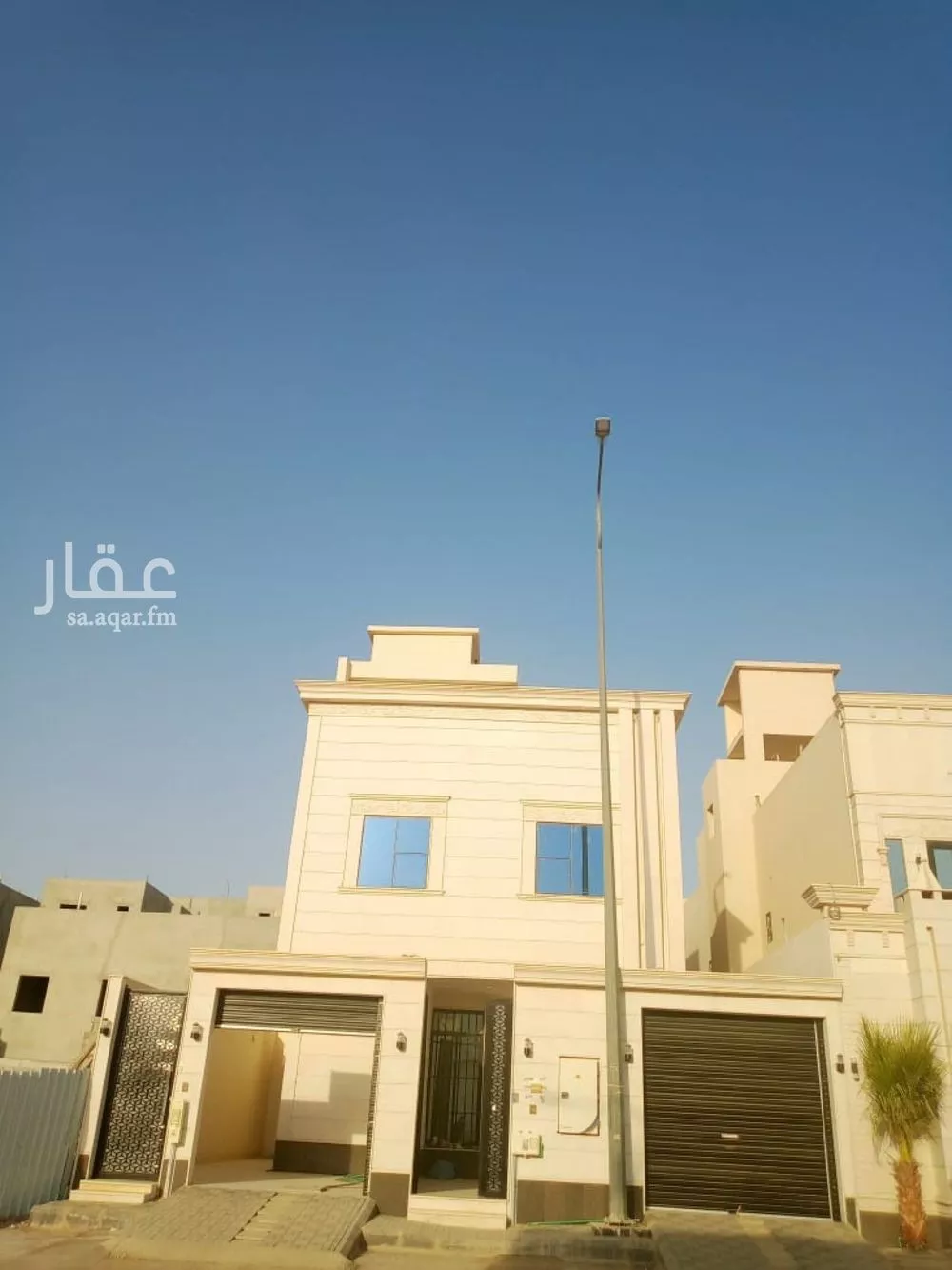 دور للبيع في شارع المدينه المنوره, حي العوالي, مدينة الرياض, منطقة الرياض 1 صورة