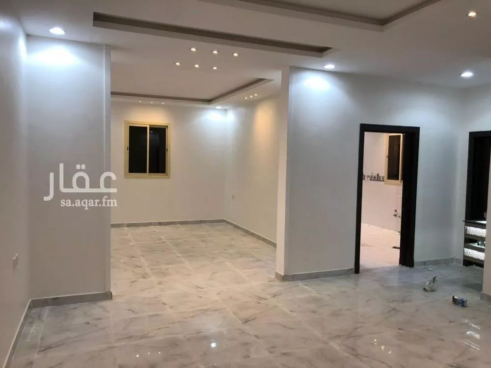 فيلا للبيع في شارع إسماعيل التيمي, حي المهدية, مدينة الرياض, منطقة الرياض 1 صورة