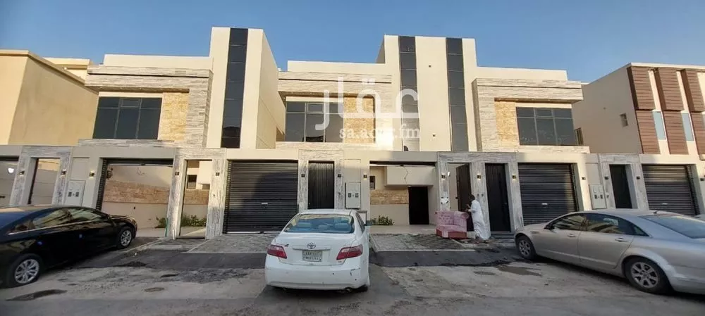 دور للبيع في شارع يحيى المنقاري, حي العوالي, مدينة الرياض, منطقة الرياض 1 صورة