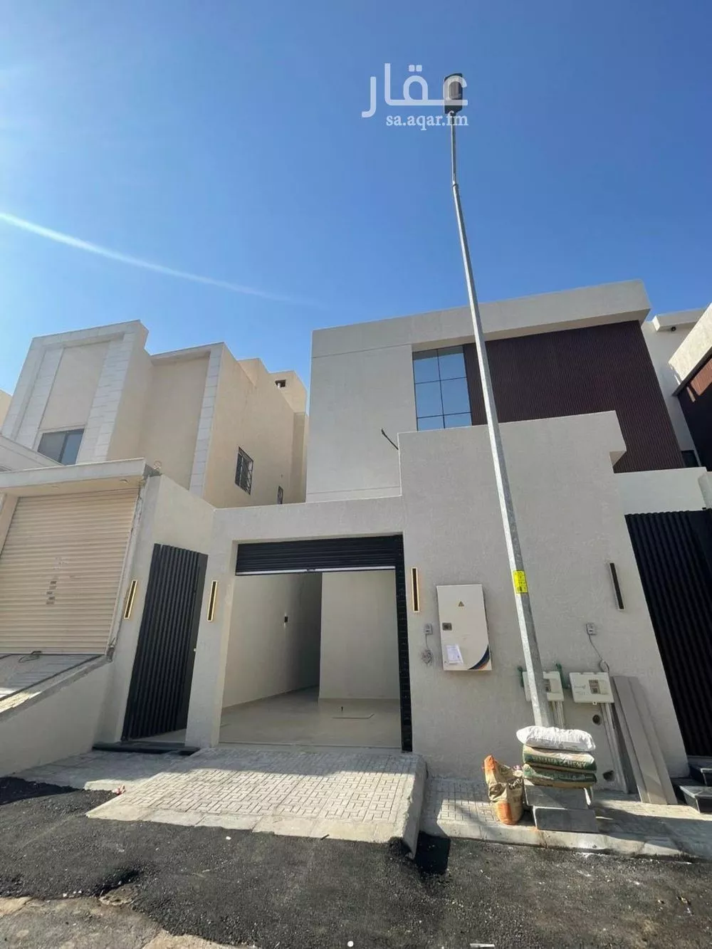 فيلا للبيع في شارع علي بن النقيب, حي الحزم, مدينة الرياض, منطقة الرياض 1 صورة