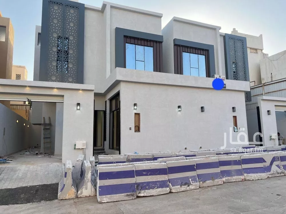 فيلا للبيع في شارع الحجاج بن منبه السهمي, حي العريجاء الأوسط, مدينة الرياض, منطقة الرياض 1 صورة