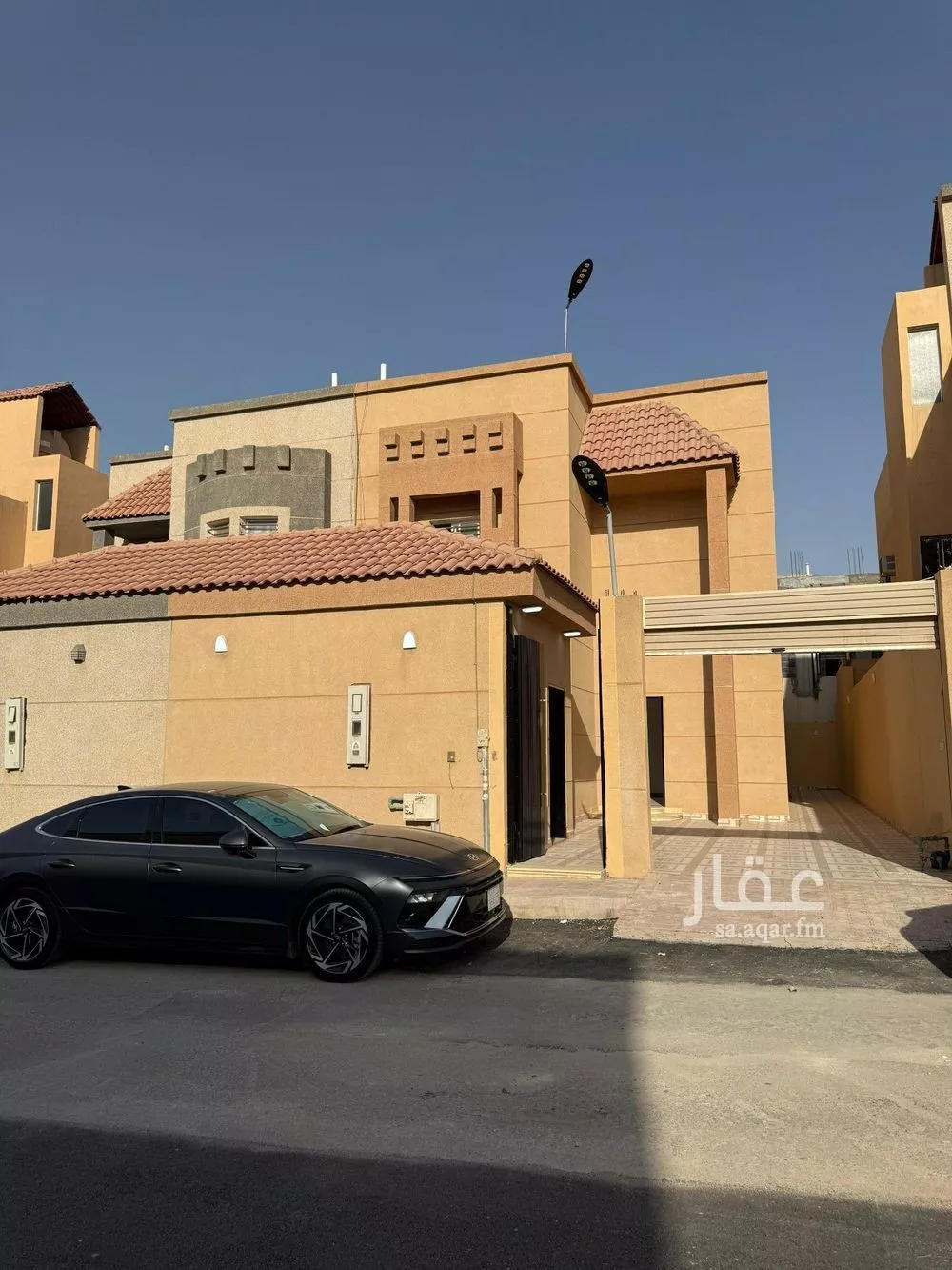 فيلا للبيع في شارع أحمد الفيض آبادي, حي طويق, مدينة الرياض, منطقة الرياض 1 صورة