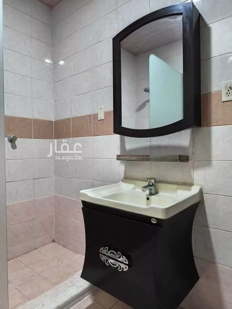 شقة للإيجار في شارع الربيع ابن نافع ، حي المزروعية ، الدمام ، الدمام 1 صورة