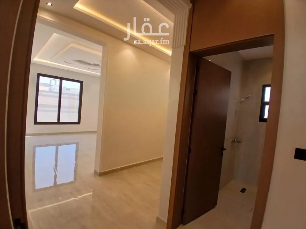 فيلا للبيع في شارع تميم الجرجاني, حي الرمال, مدينة الرياض, منطقة الرياض 1 صورة