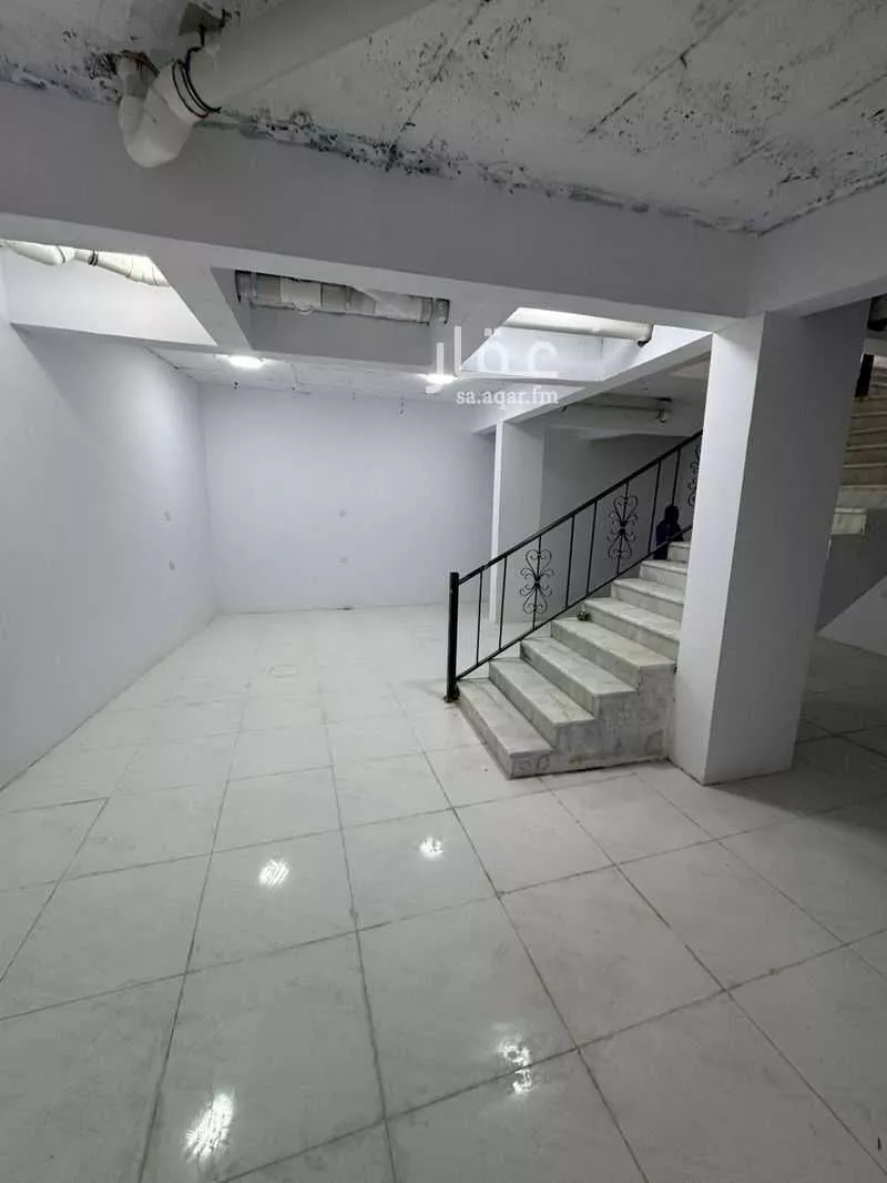 عمارة للإيجار في شارع الملك خالد, حي النعاثل, مدينة الاحساء, المنطقة الشرقية 1 صورة