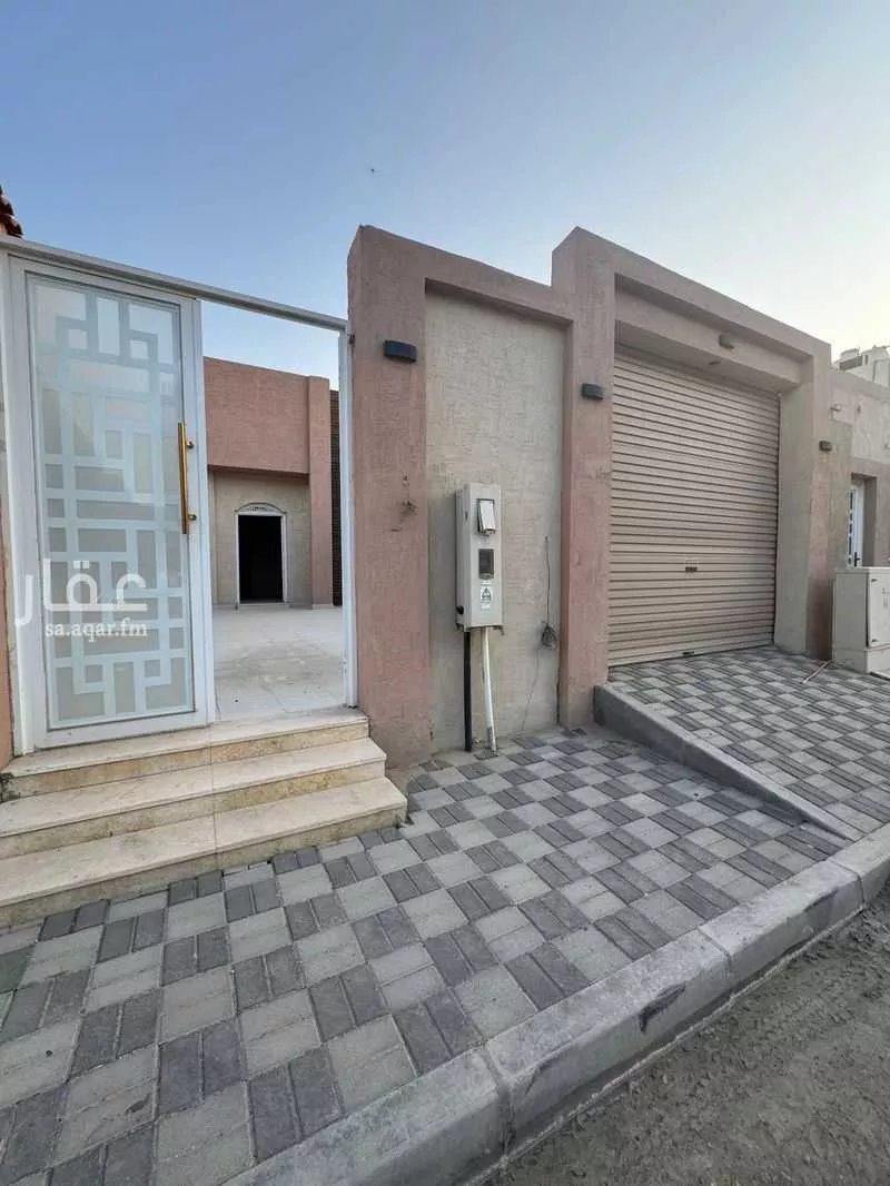 فيلا للبيع في شارع الأشبال, حي الأمواج, مدينة الخبر, المنطقة الشرقية 1 صورة