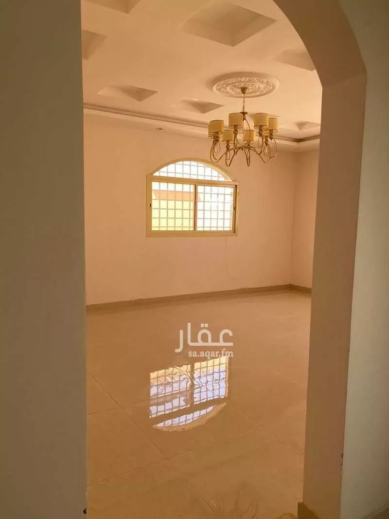 فيلا للإيجار في شارع حميد ابن قحطبة ، القاعد ، منطقة حائل 1 صورة