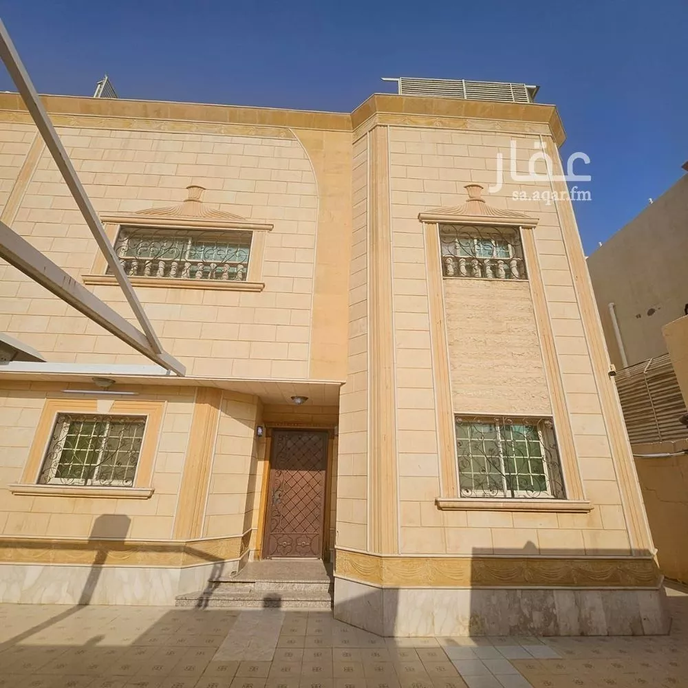 فيلا للبيع في شارع سماك بن سعد, حي شظاة, مدينة المدينة المنورة, منطقة المدينة المنورة 1 صورة