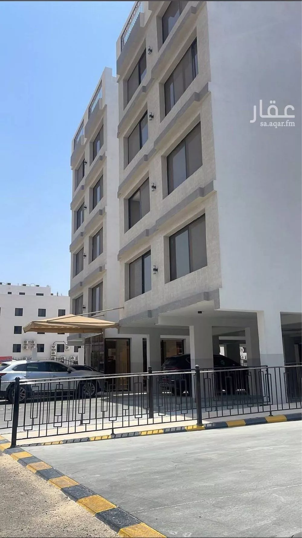 شقة للبيع في شارع 10 B, حي الحمراء, مدينة الخبر, المنطقة الشرقية 1 صورة